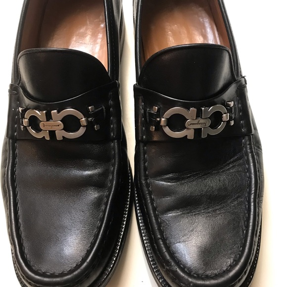 Ferragamo black leather loafers size 9 main image 8
